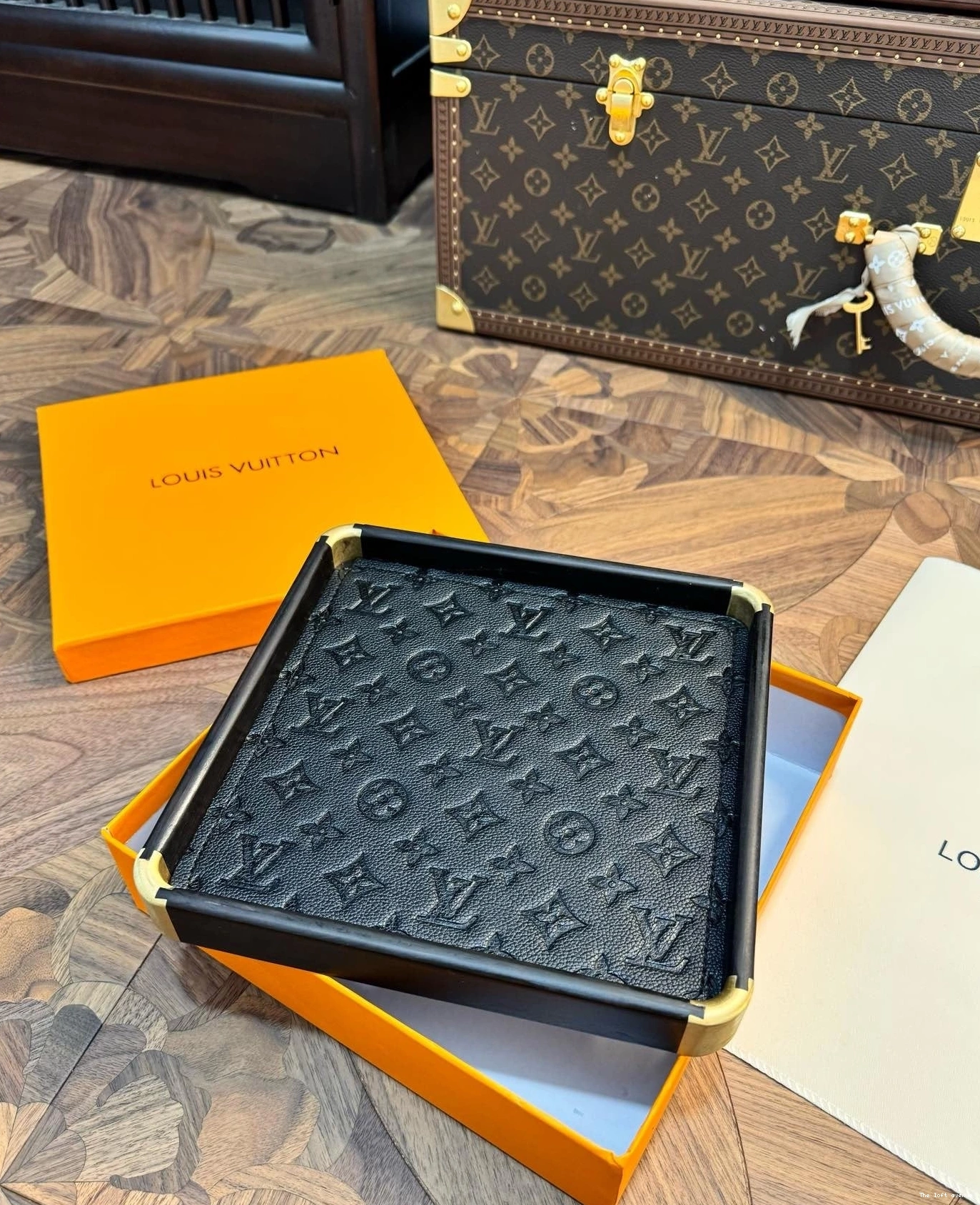 SQUARE SERVING LV TRAY CUSTOM 0727